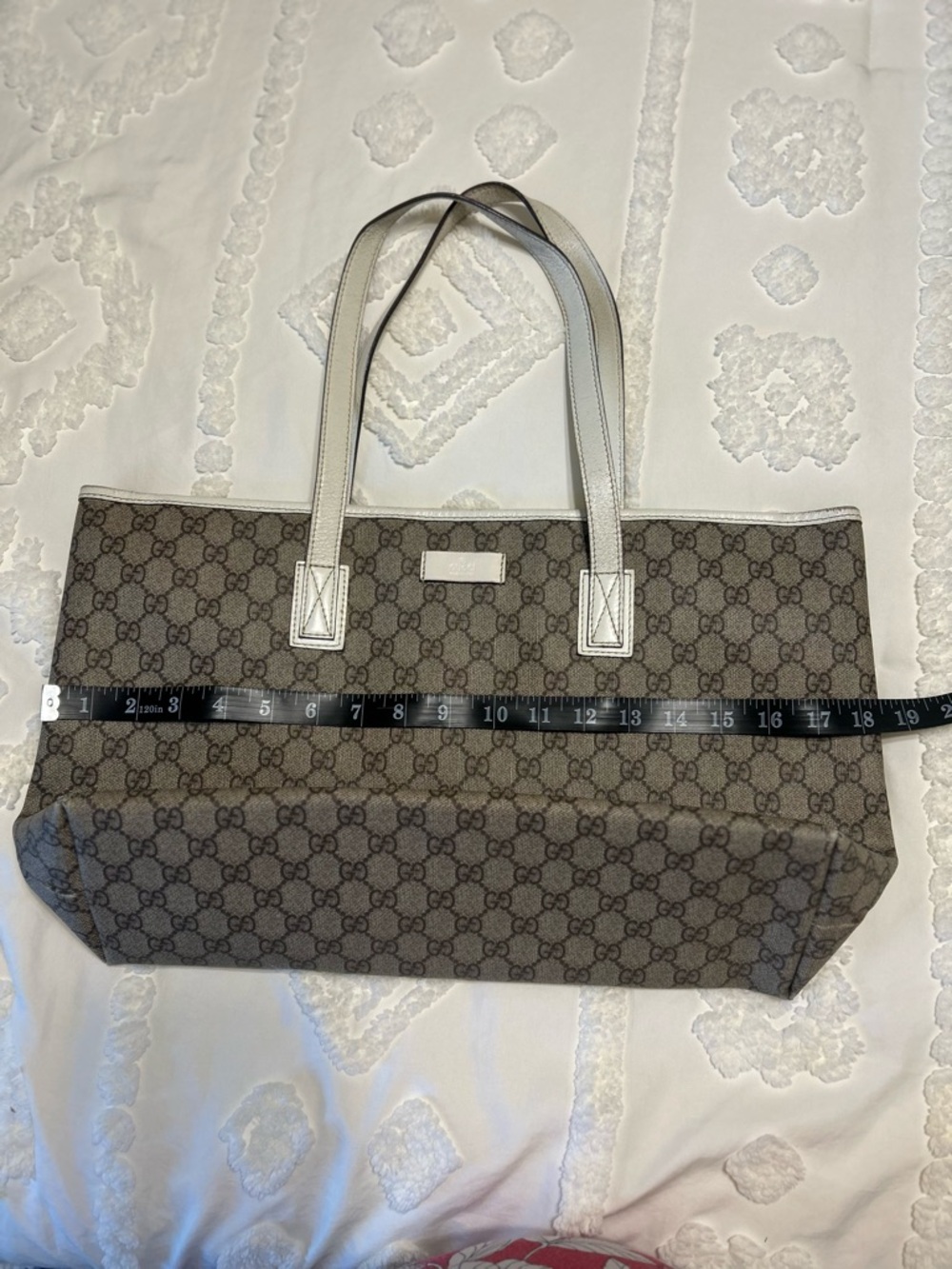 Gucci Beige/Brown GG Supreme Canvas Tote with Cream Handles - Picture 13 of 13